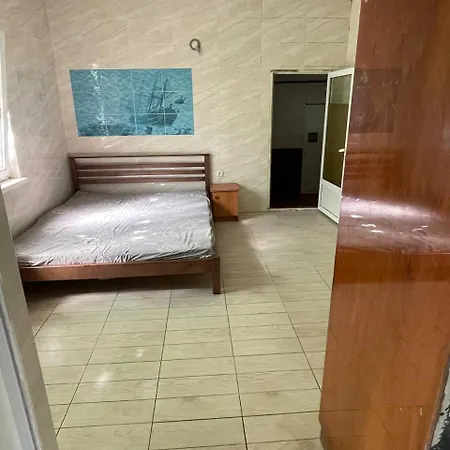 Apartment жилье на территории частного дома у моря Odesa