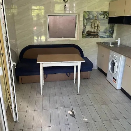 жилье на территории частного дома у моря * Odesa