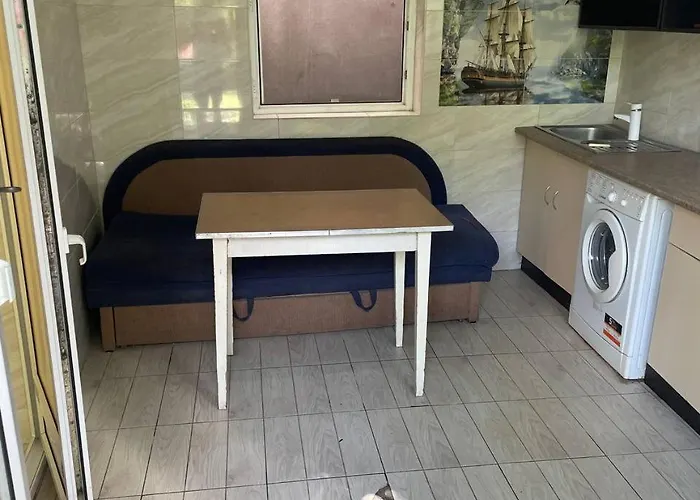 жилье на территории частного дома у моря * Odessa